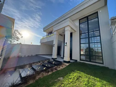 Sobrado com 4 Quartos à venda, 403m² no Pacaembu, Cascavel