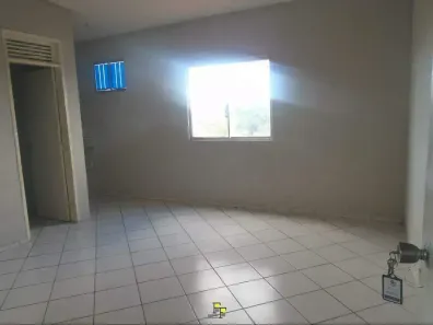 Apartamento com 1 Quarto para alugar, 40m² no Vila União, Fortaleza