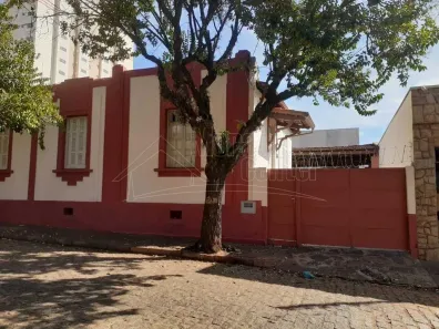 Casa com 3 Quartos para alugar, 140m² no Centro, Araraquara