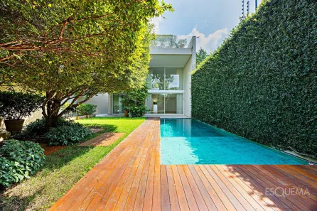 Casa com 5 Quartos para alugar, 900m² no Vila Nova Conceição, São Paulo