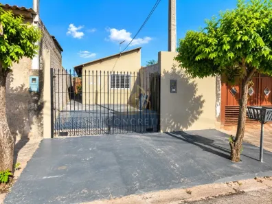 Casa com 2 Quartos para alugar, 74m² no Parque Val de Palmas, Bauru