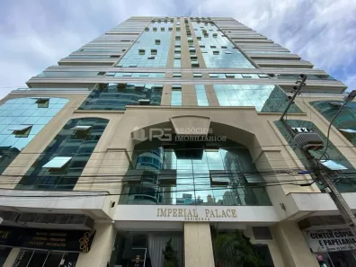 Apartamento com 5 Quartos à venda, 300m² no Meia Praia, Itapema