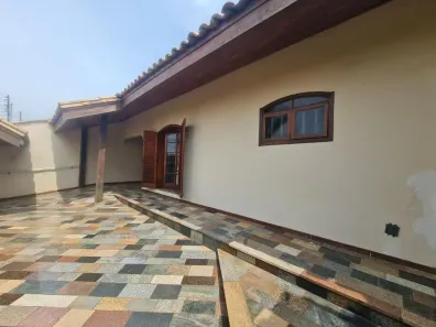 Casa com 3 Quartos à venda, 240m² no Cidade Jardim, Americana