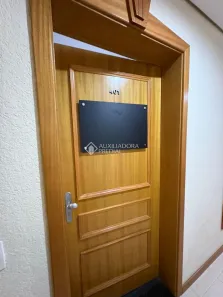 Sala Comercial à venda, 81m² no Menino Deus, Porto Alegre