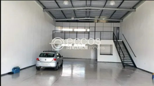 Galpão/Depósito/Armazém à venda, 280m² no Parque das Laranjeiras, Uberaba