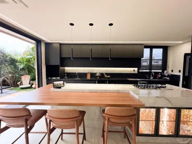 Casa de Condomínio com 5 Quartos à venda, 286m² no Jardins França, Goiânia