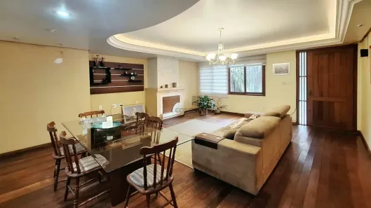 Casa com 4 Quartos para alugar, 296m² no Nossa Senhora de Lourdes, Santa Maria