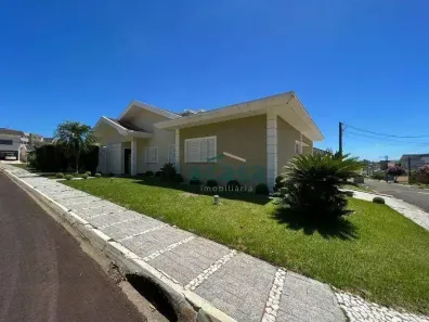 Casa de Condomínio com 4 Quartos à venda, 208m² no Parque Verde, Cascavel
