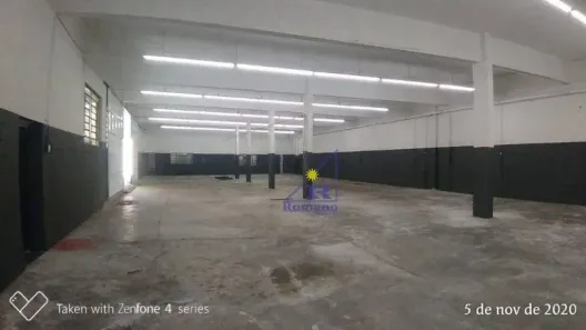 Galpão/Depósito/Armazém à venda, 1000m² no Vila Carmosina, São Paulo