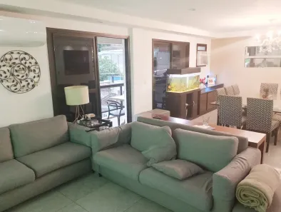 Apartamento com 4 Quartos para alugar, 260m² no Humaitá, Rio de Janeiro