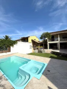 Casa com 4 Quartos à venda, 250m² no Novo Horizonte, Macaé