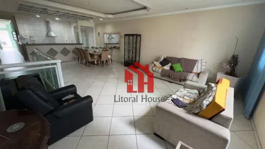 Sobrado com 3 Quartos à venda, 220m² no Vila Mathias, Santos
