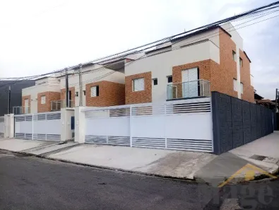 Casa de Condomínio com 3 Quartos à venda, 135m² no Jardim Las Palmas, Guarujá