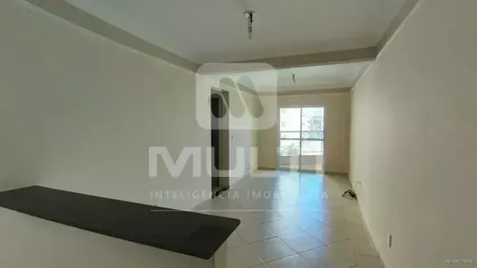 Apartamento com 2 Quartos para alugar, 100m² no Santa Mônica, Uberlândia