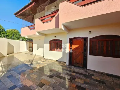 Casa com 3 Quartos para alugar, 125m² no Jardim São Roque, Americana
