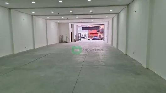 Galpão/Depósito/Armazém para alugar, 400m² no Vila Romana, São Paulo