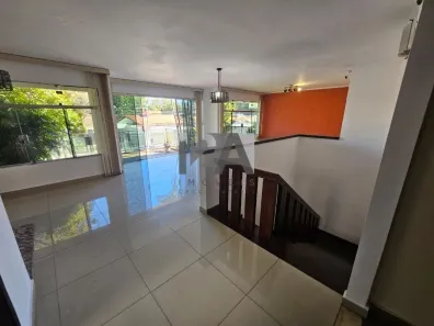Casa com 4 Quartos à venda, 240m² no Parque Continental, São Paulo