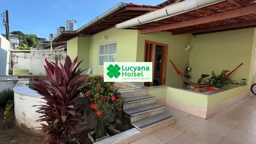 Casa com 3 Quartos à venda, 315m² no Pituba, Salvador