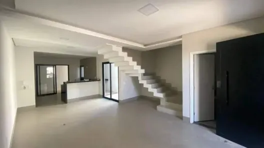 Casa com 3 Quartos à venda, 140m² no Jardim Colina, Uberlândia
