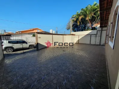 Casa com 2 Quartos para alugar, 118m² no Jardim das Indústrias, São José dos Campos