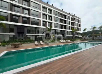 Apartamento com 2 Quartos à venda, 71m² no Jurerê, Florianópolis