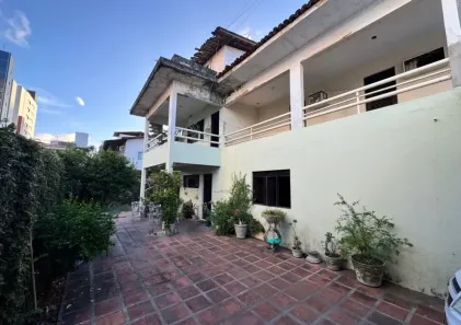 Sobrado com 7 Quartos à venda, 400m² no Intermares, Cabedelo