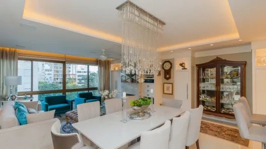 Apartamento com 3 Quartos à venda, 123m² no Três Figueiras, Porto Alegre