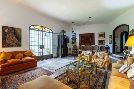 Casa com 4 Quartos para venda ou aluguel, 396m² no Jardim Leonor, São Paulo