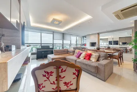 Apartamento com 3 Quartos à venda, 131m² no Três Figueiras, Porto Alegre