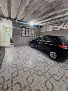 Casa com 2 Quartos à venda, 200m² no Vila Voturua, São Vicente