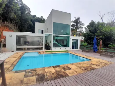 Casa de Condomínio com 3 Quartos à venda, 250m² no Caraguatá, Mairiporã