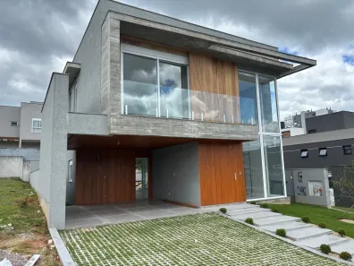 Casa com 3 Quartos à venda, 321m² no Pedra Branca, Palhoça