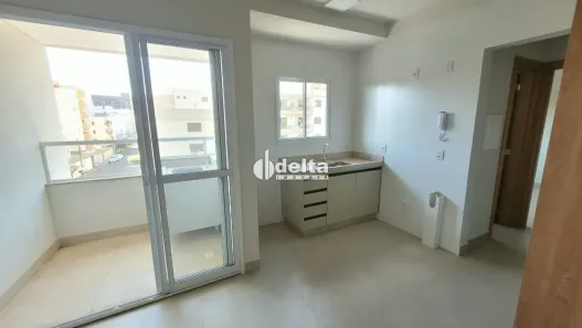 Apartamento com 1 Quarto para alugar, 55m² no Santa Mônica, Uberlândia