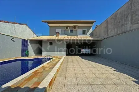 Casa com 3 Quartos à venda, 189m² no Jardim Tres Marias, Peruíbe