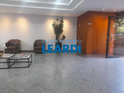 Sala Comercial para venda ou aluguel, 55m² no Vila Suzana, São Paulo