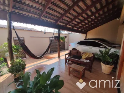 Casa com 3 Quartos à venda, 220m² no Setor Morada do Sol, Goiânia