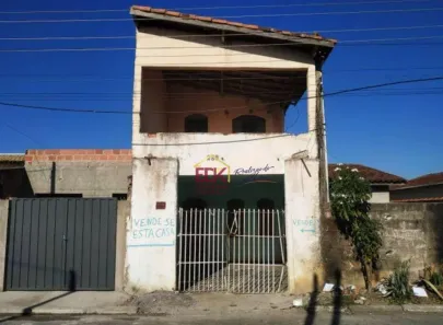 Sobrado com 2 Quartos à venda, 125m² no Conjunto Residencial Araretama, Pindamonhangaba