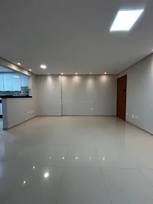 Apartamento com 3 Quartos para alugar, 97m² no Zona 07, Maringá