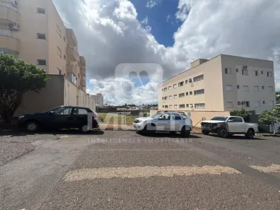 Lote/Terreno com 1 Quarto à venda, 11m² no Daniel Fonseca, Uberlândia