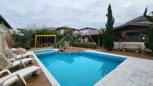 Sobrado com 5 Quartos à venda, 640m² no Boungaiville, Peruíbe