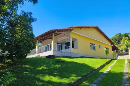 Fazenda/Sítio com 3 Quartos à venda, 200m² no Centro, Tanguá