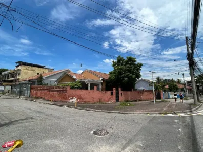 Ponto Comercial para alugar, 300m² no Del Castilho, Rio de Janeiro