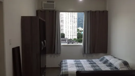 Kitnet para alugar, 24m² no Laranjeiras, Rio de Janeiro