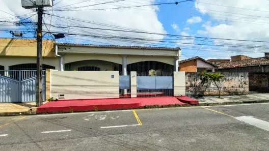 Casa com 3 Quartos à venda, 200m² no Cidade Nova, Ananindeua