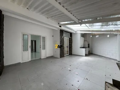 Casa com 3 Quartos à venda, 131m² no Vila Cordeiro, São Paulo