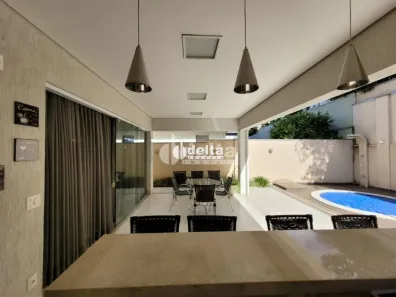 Casa de Condomínio com 3 Quartos para alugar, 300m² no Nova Uberlândia, Uberlândia