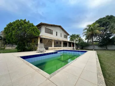 Casa com 5 Quartos à venda, 200m² no Bonsucesso (Bacaxá), Saquarema