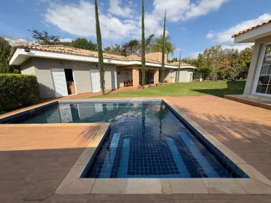 Casa de Condomínio com 3 Quartos para alugar, 244m² no Joaquim Egídio, Campinas