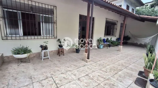 Casa de Condomínio com 4 Quartos à venda, 168m² no Pitangueiras, Rio de Janeiro