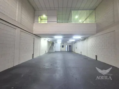 Galpão/Depósito/Armazém para alugar, 305m² no Jardim Piazza di Roma, Sorocaba